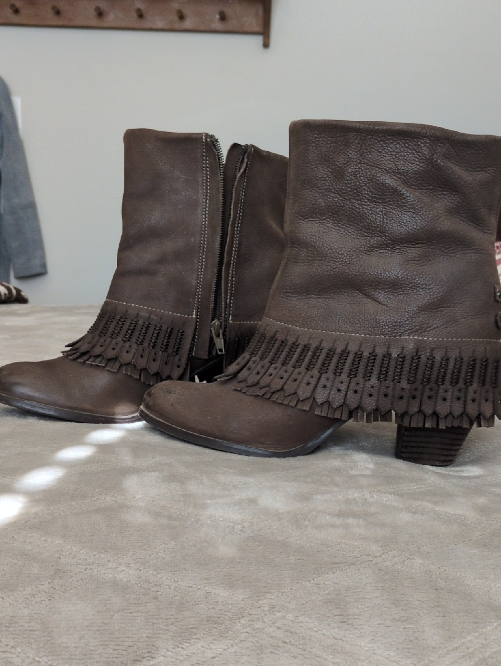 Women's Leather Brown Fringe Ankle Boots - 8